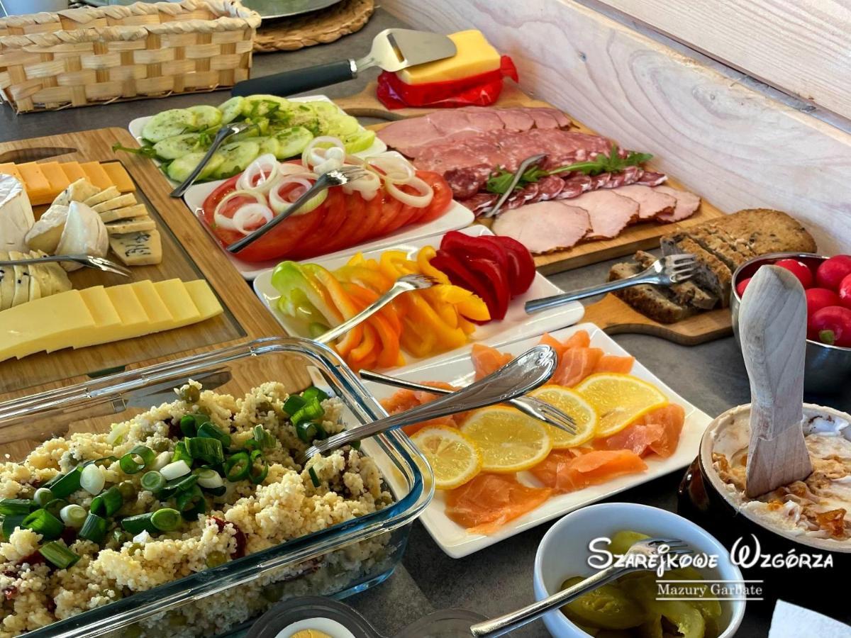 Szarejkowe Wzgorza Hotel Szarejki Ngoại thất bức ảnh